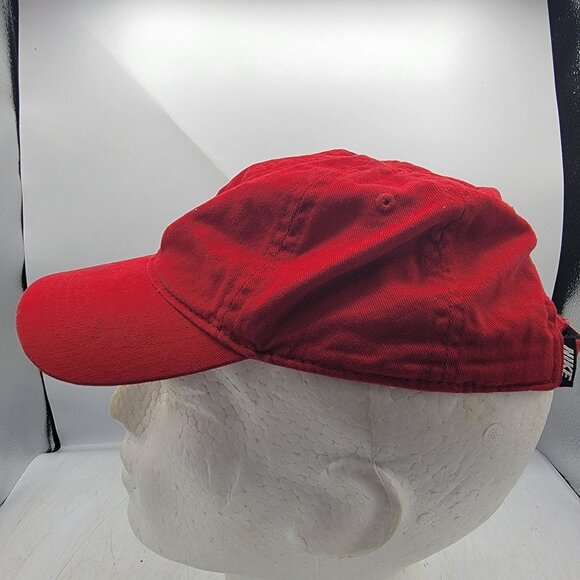 Nike Kids Red Baseball Hat Cap Adjustable Strap Outdoors Casual Lightweight - Picture 2 of 9